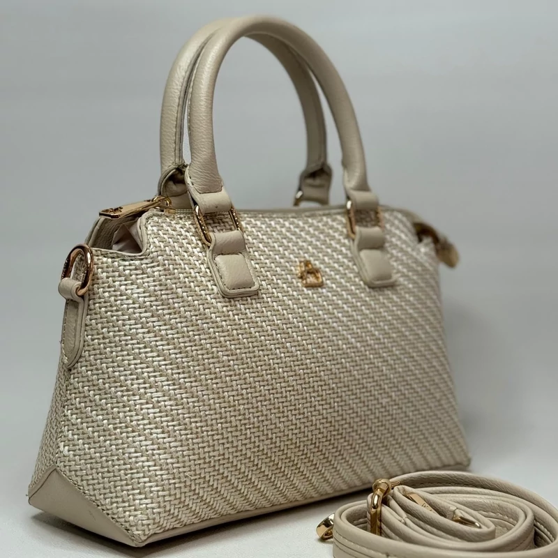 کیف الفا 7047